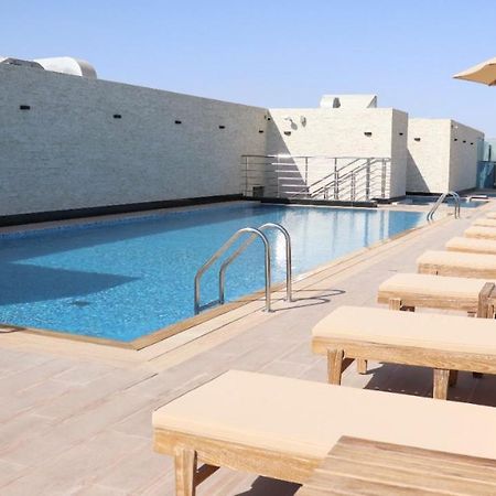 Al Riyadh Hotel Apartments Abu Dhabi Bagian luar foto