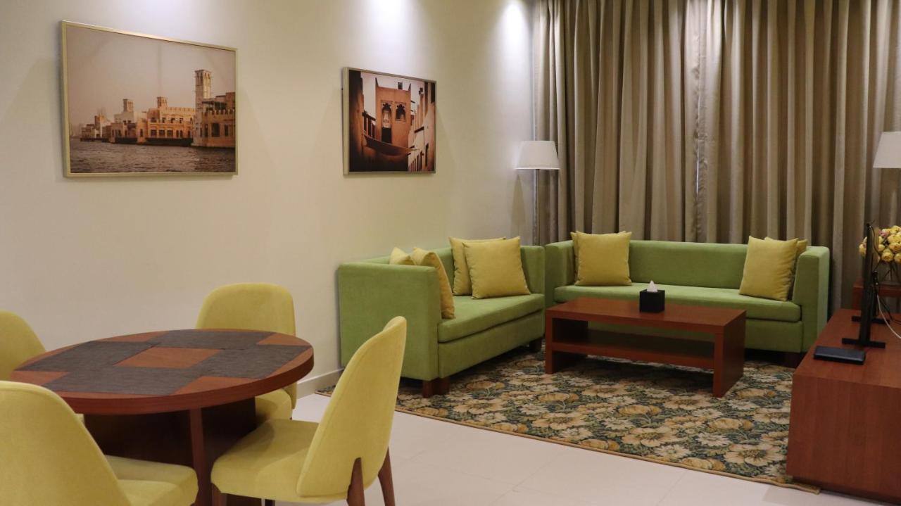 Al Riyadh Hotel Apartments Abu Dhabi Bagian luar foto