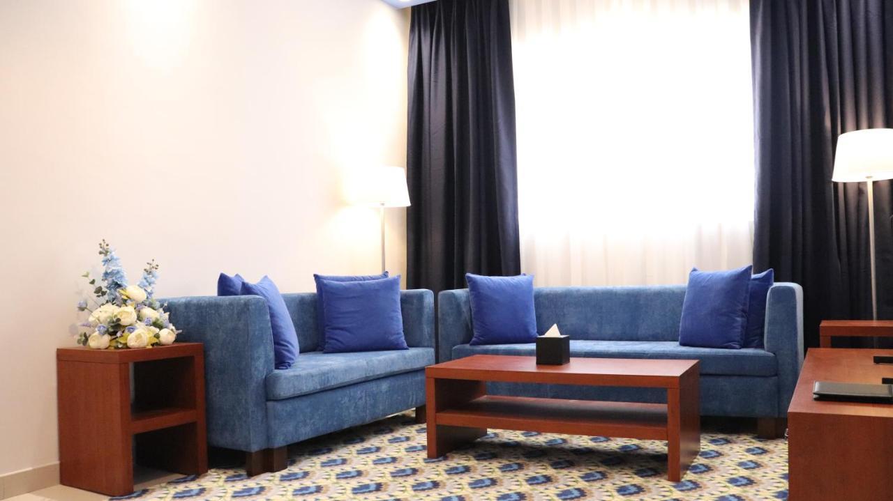 Al Riyadh Hotel Apartments Abu Dhabi Bagian luar foto