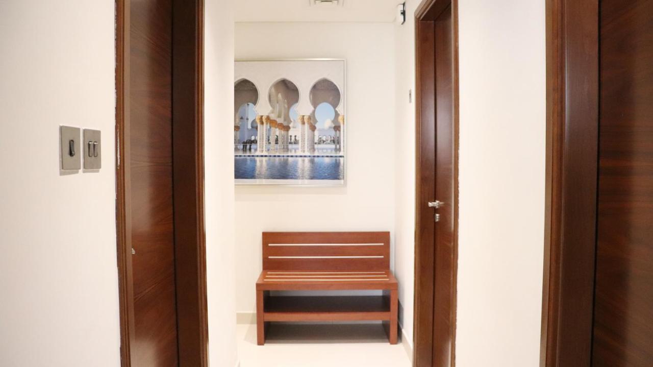 Al Riyadh Hotel Apartments Abu Dhabi Bagian luar foto