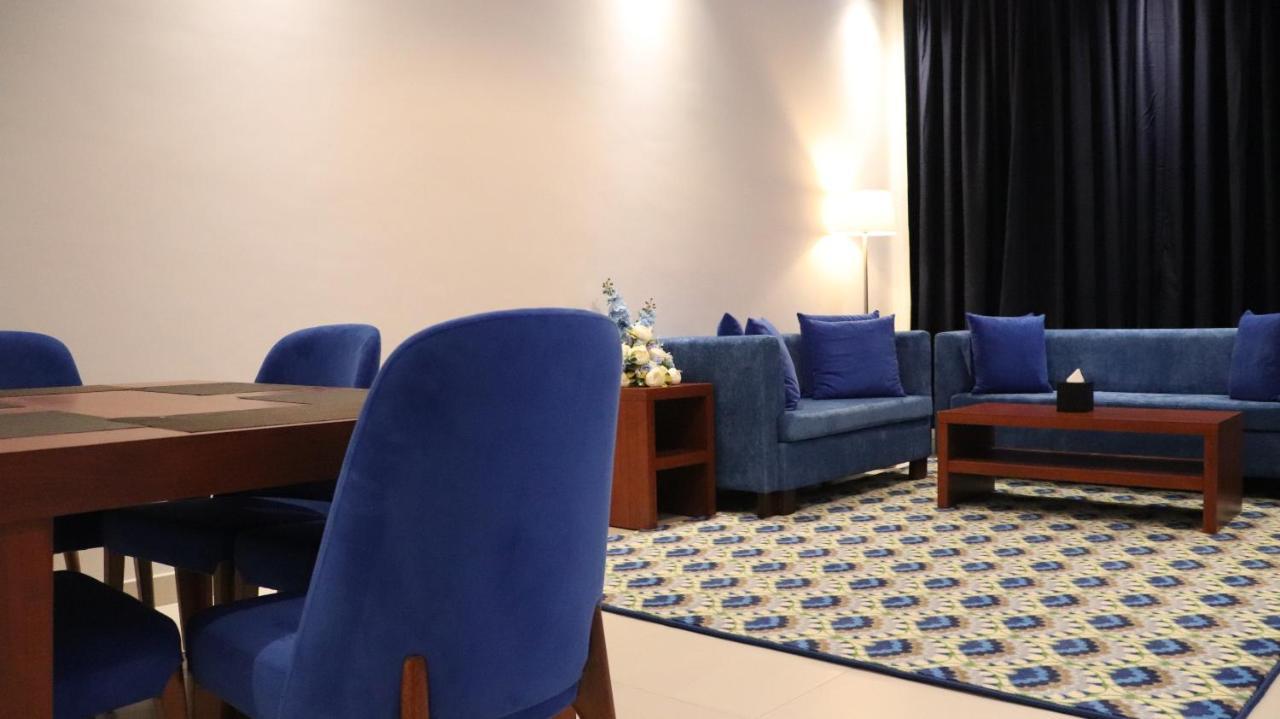 Al Riyadh Hotel Apartments Abu Dhabi Bagian luar foto