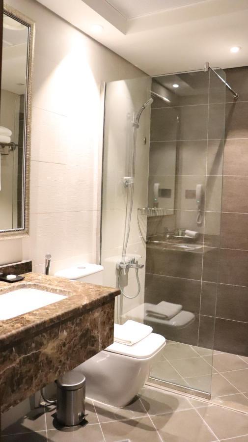 Al Riyadh Hotel Apartments Abu Dhabi Bagian luar foto