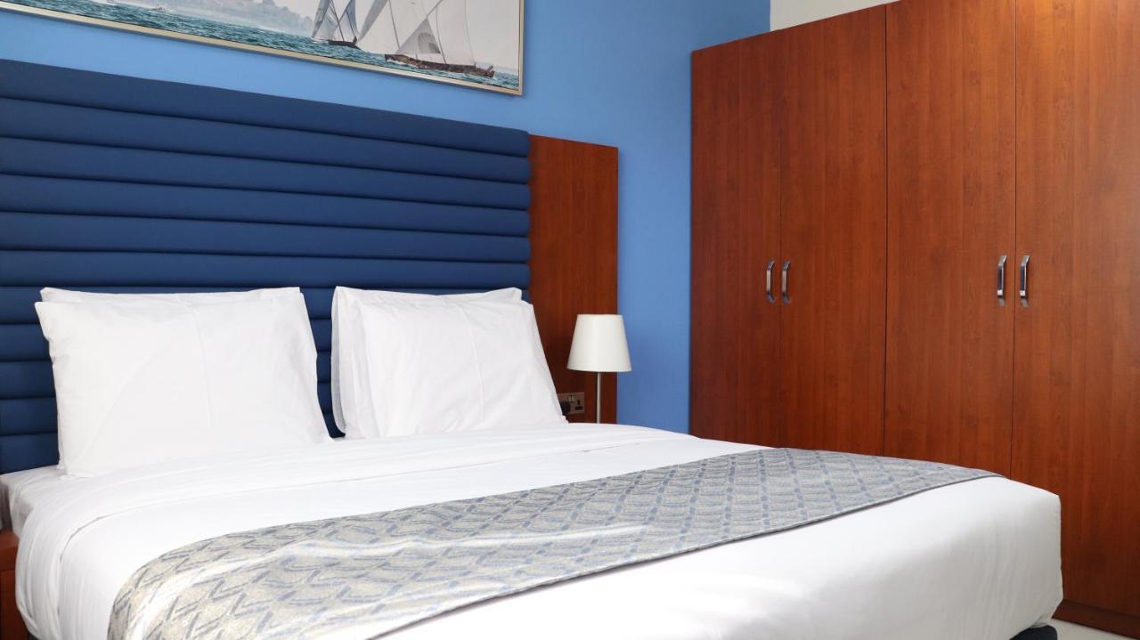 Al Riyadh Hotel Apartments Abu Dhabi Bagian luar foto