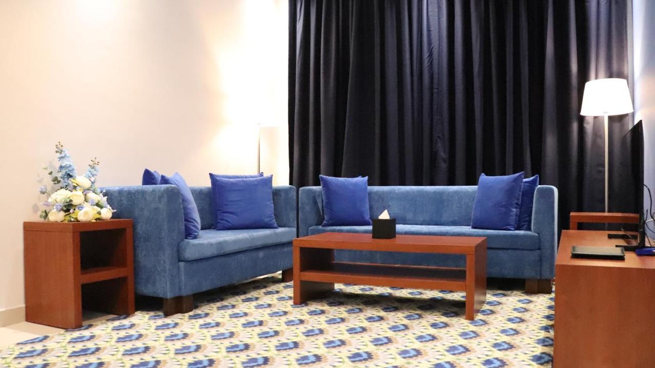 Al Riyadh Hotel Apartments Abu Dhabi Bagian luar foto