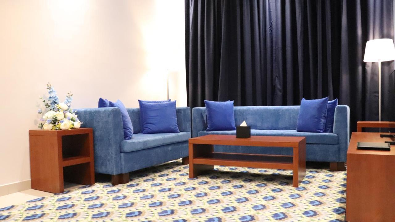 Al Riyadh Hotel Apartments Abu Dhabi Bagian luar foto
